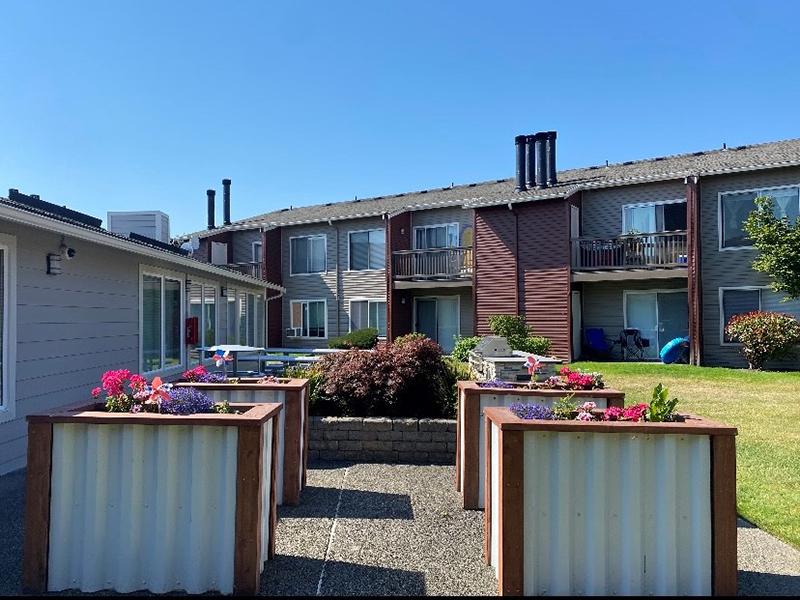 Flower Garden | Pointe East Apartments in Fife WA