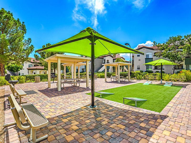 Exterior | The Avondale Apartments
