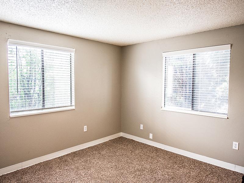 Bedroom | Parkwood Plaza
