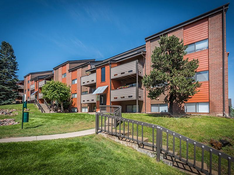 Pet Friendly Apartments | Ascend at Red Rocks 80228 Apartments