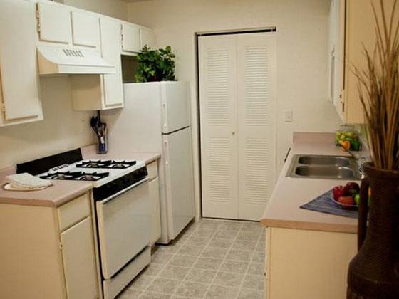 Lake Tonopah Apartments in Las Vegas, NV