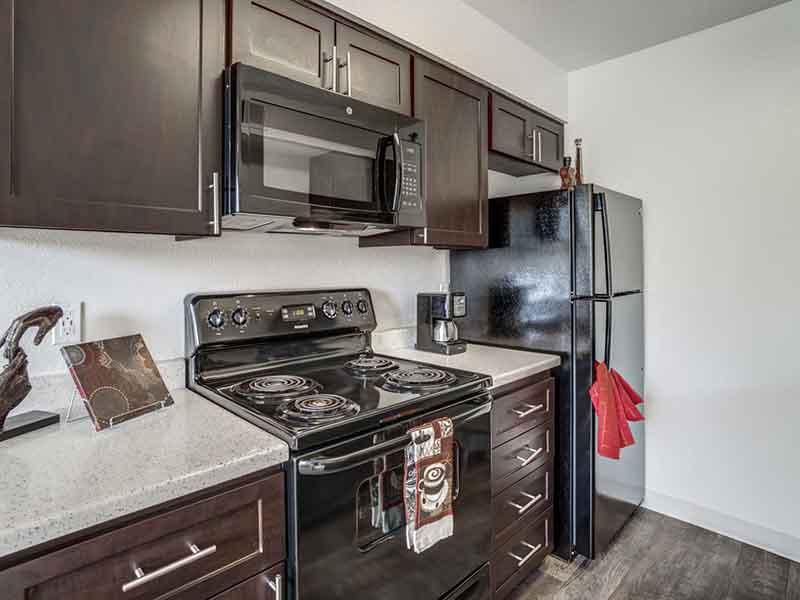 Fully Equipped Kitchen | Parkside Commons Apartments San Leandro, CA