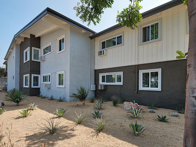 Exterior | Luxe at Burbank