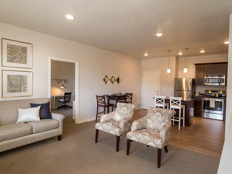 Grovecrest Villas Apartments in Pleasant Grove, UT