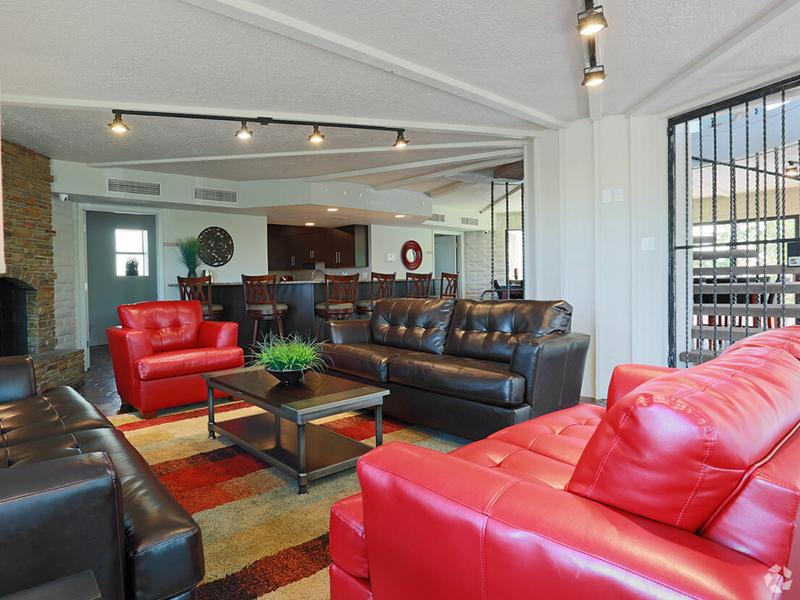 Lounge | Kings Hill Apartments in El Paso