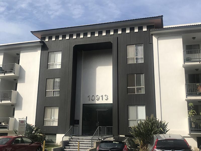 Building Entrance | Studio City Hills