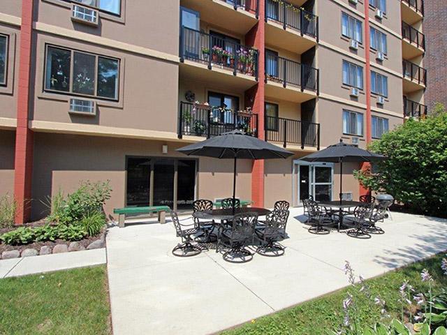 Westwood Terrace Apartments In Moline Illinois