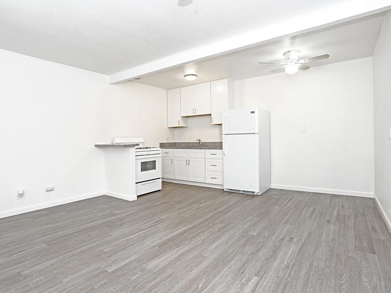 Kitchen | Sur Apartments