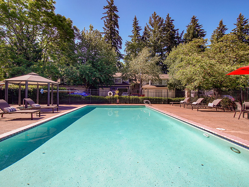 Swimming Pool | Creekside Village