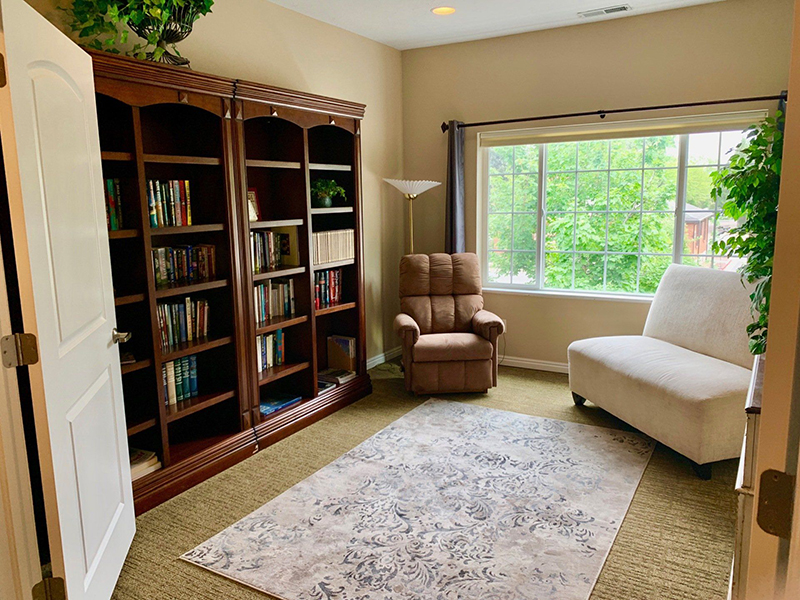 Library | Riley Court Apartments