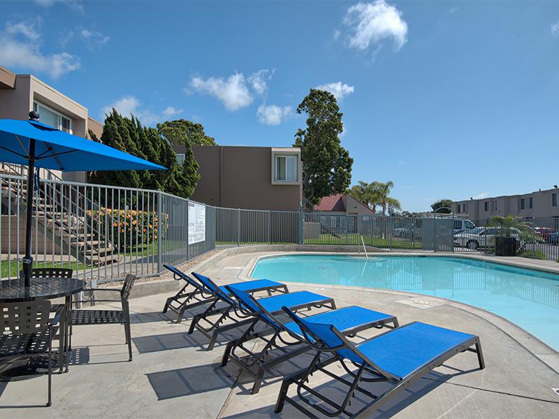 Vista La Rosa Pool