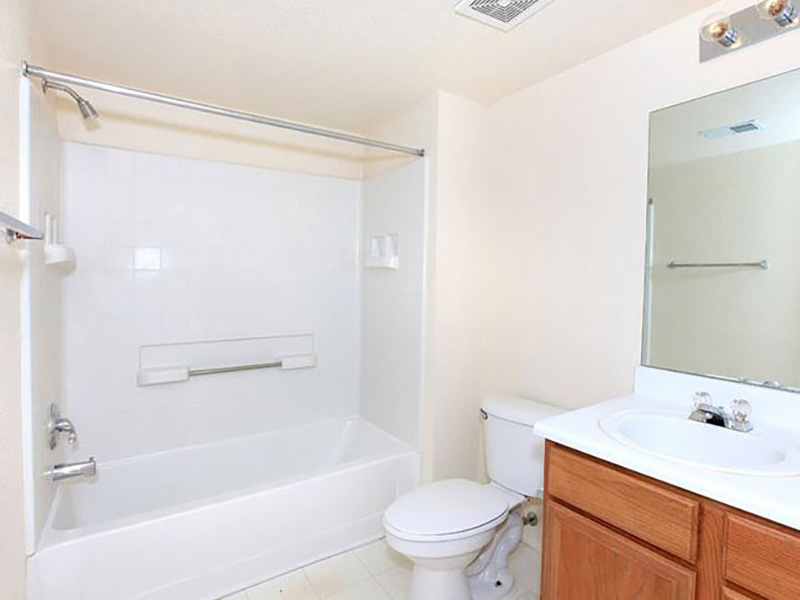 Bathroom | Las Lomas
