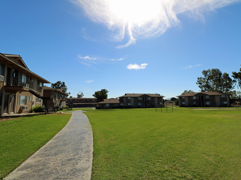 Grounds | Foothill Villas