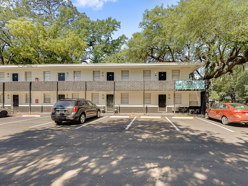 Apartment Building | Villas on the Hill 1111