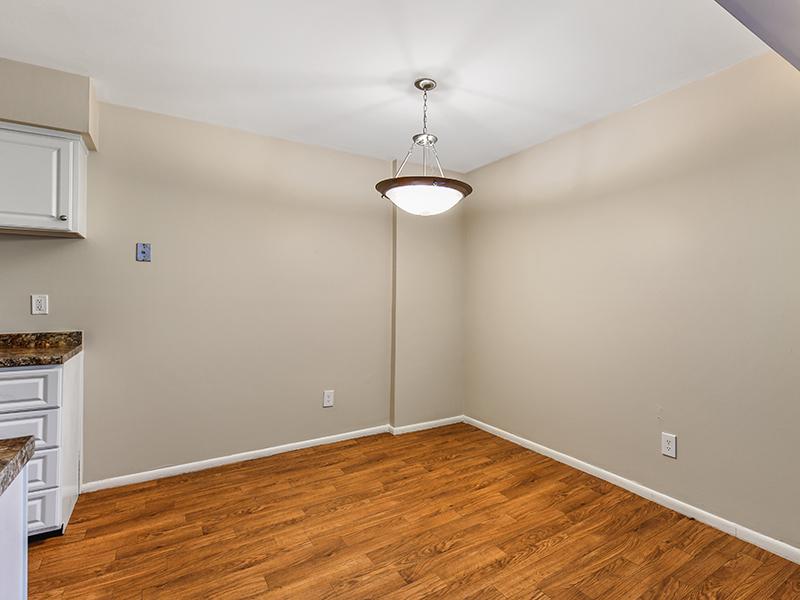 Township Court Apartments In Saginaw Mi 48638 Market Apartments