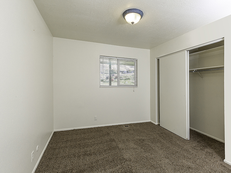 Bedroom Closet | Lookout Pointe Apartments in Provo, UT
