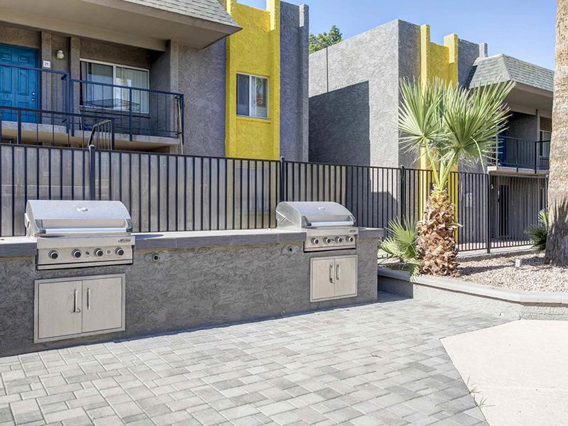 Grills | Park 67 Apartments in Glendale, AZ