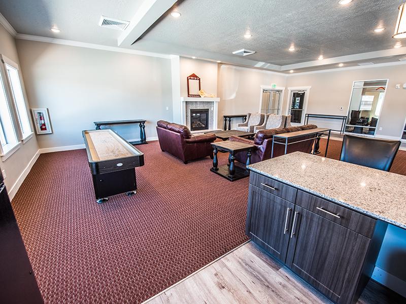 Interior Clubhouse | Mill Point Vineyard Apartments