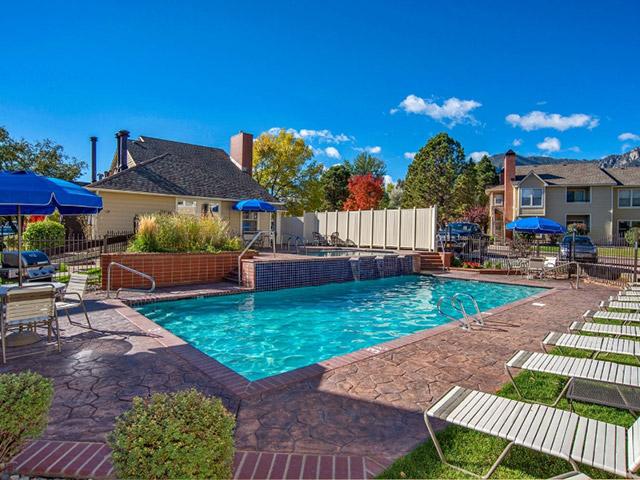 Cheyenne Crossing Apartments in Colorado Springs,