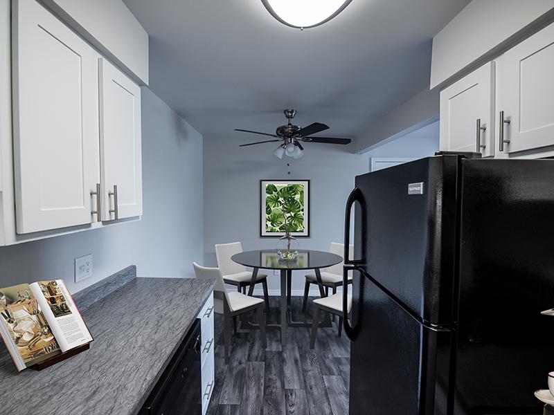 Decorated Model Kitchen | Holladay on Ninth Salt Lake City Apartments