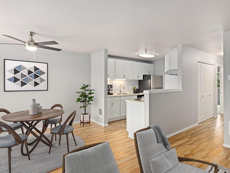 Dining Area | Bridge Creek Apartments