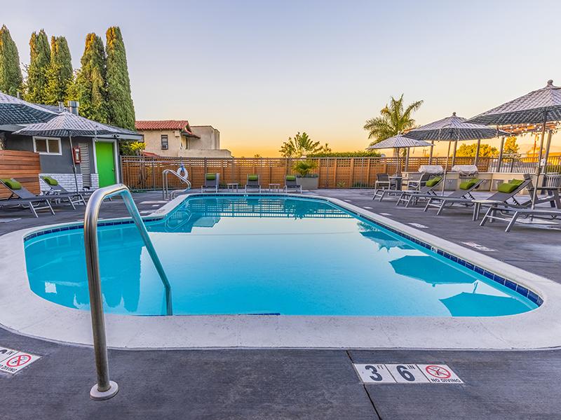 Swimming Pool | The Villas at Anaheim Apartments