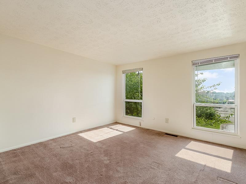 Sharon Green Townhomes Apartments in Columbus, OH 43229