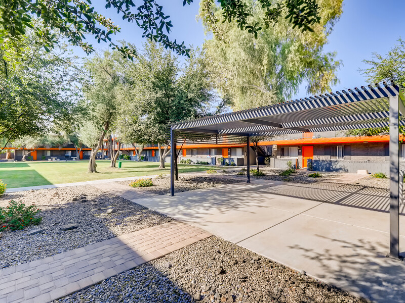 Pergola | Omnia McClintock Apartments in Tempe, AZ