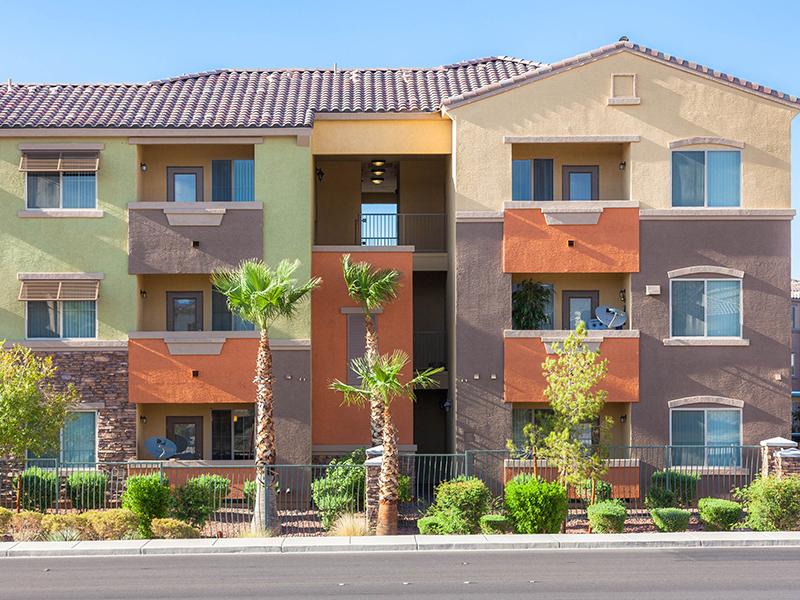 Cornerstone Apartments in Henderson, NV 89074 Market Apartments