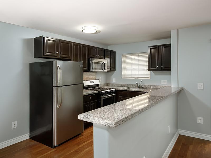 Kitchen | Hollywood View Towers