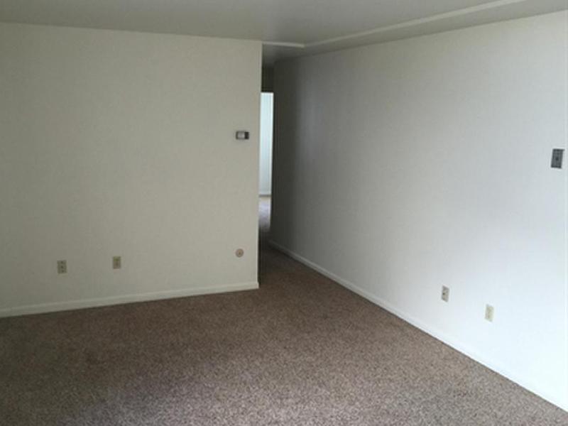 Room | Helena Manor