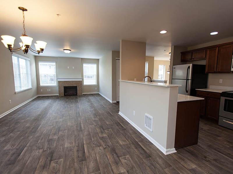 Front Room | The Outlook Apartments in Graham, WA