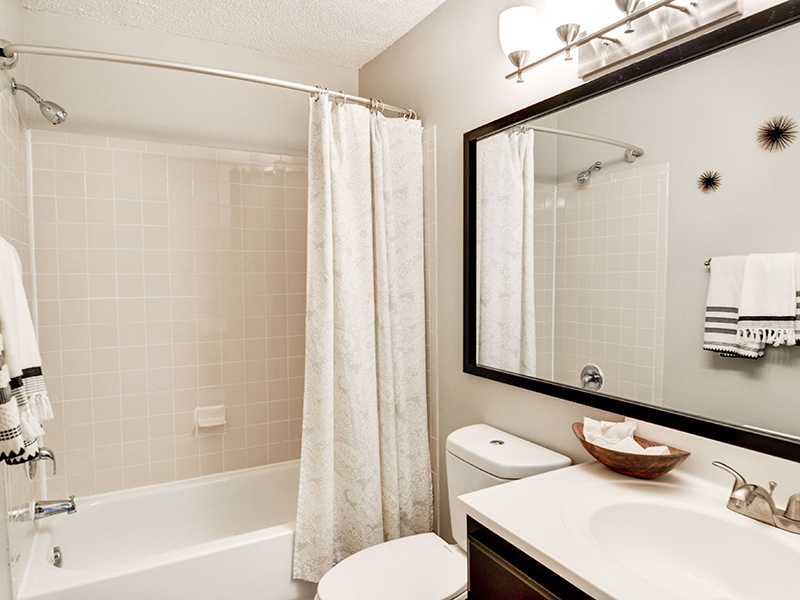 Bathroom | The Hamilton at Kings Place