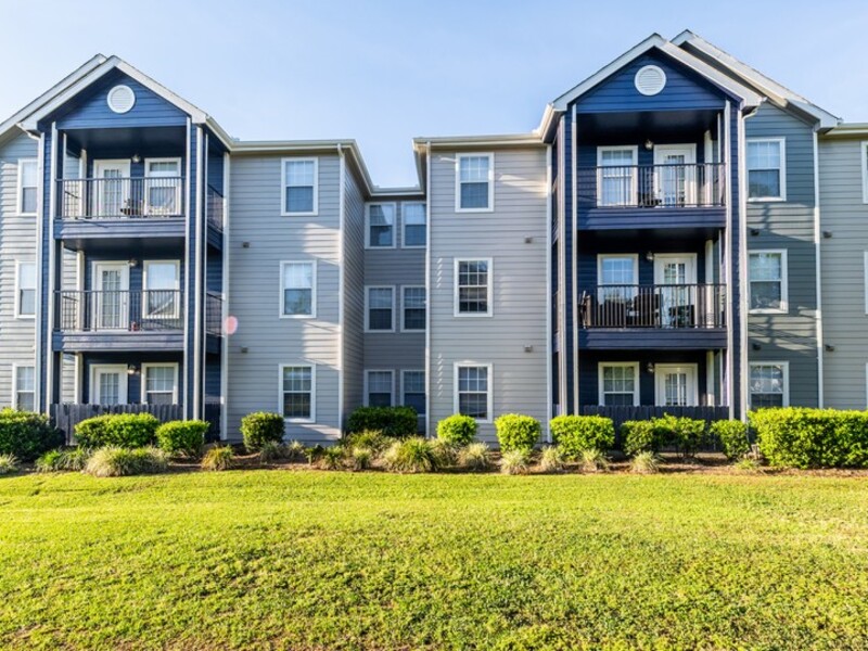 Apartment Exterior | The Social 1600 Student Living in Tallahassee, FL