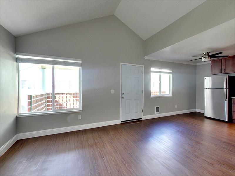 Entry | Hampshire Apartments in Redwood City, CA
