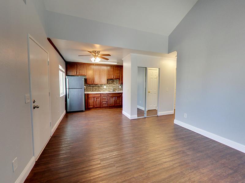 Front Room | Hampshire Apartments in Redwood City, CA