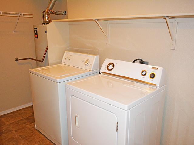 Laundry | Lindsay Palms Apartments