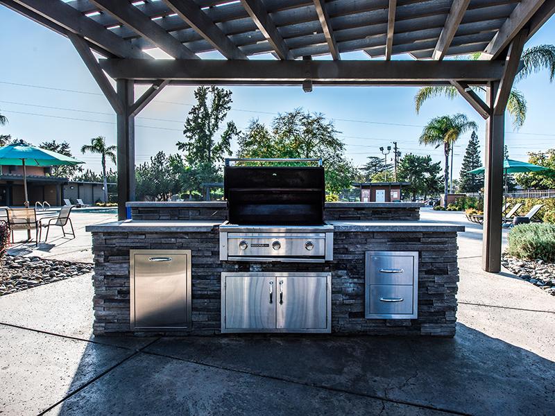 BBQ Grills | The Eleven Hundred Apartments in Sacramento CA