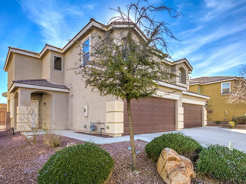 Exterior | Suncrest Townhomes in Las Vegas, NV