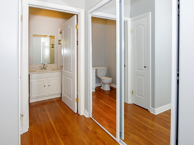 Bathroom | Hollywood View Towers