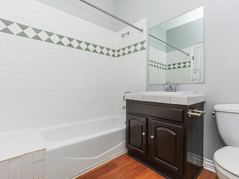 Bathroom | Hollywood View Towers