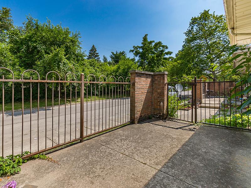 Exterior | Marion Square Apartments