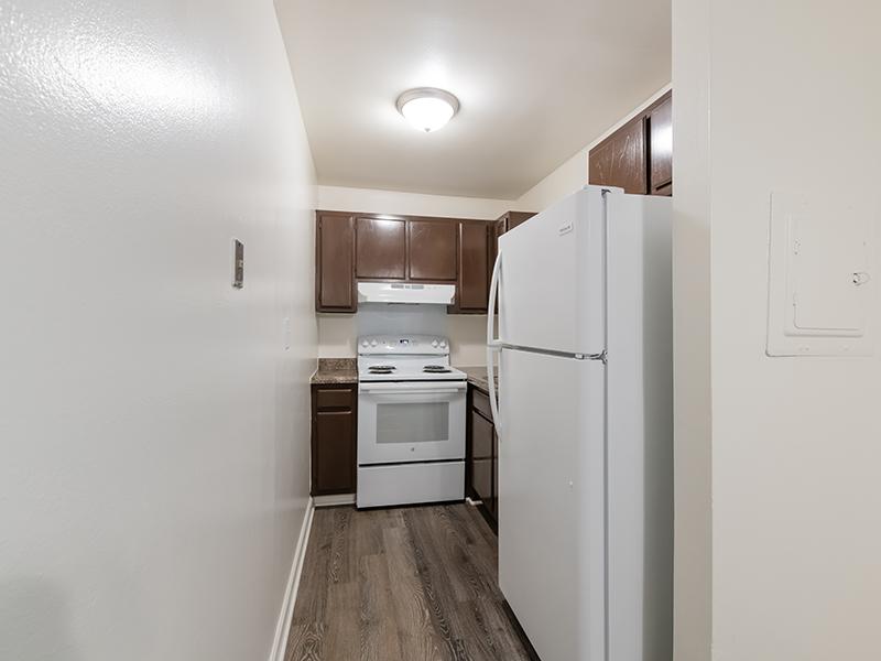 Kitchen | Wellington Creek Apartment's in Lisle, IL