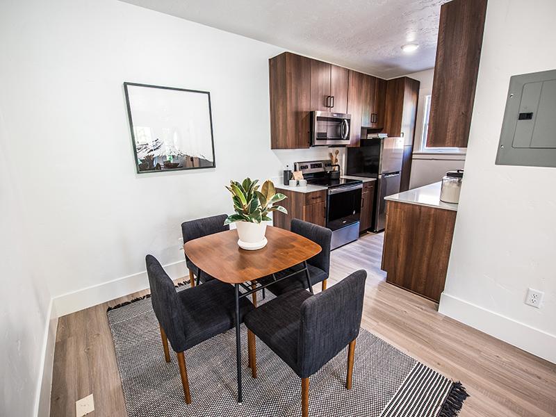 Dining Area | Clairmont Apartments
