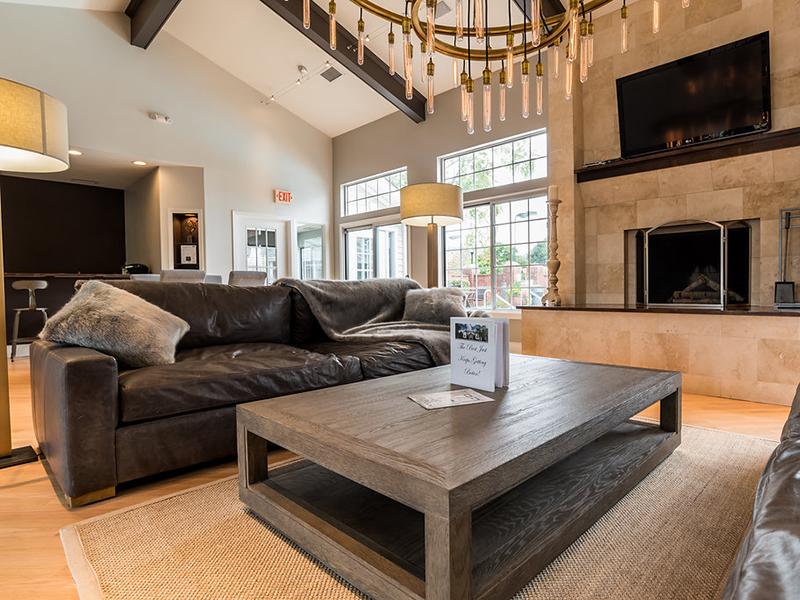 Clubhouse Lounge | Apartments in Naperville, IL