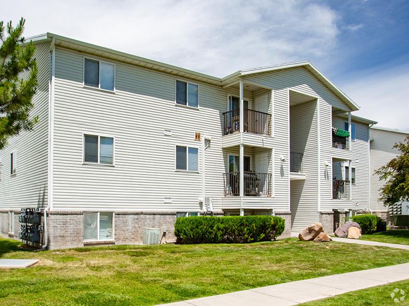 Exterior | North Pointe Apartments