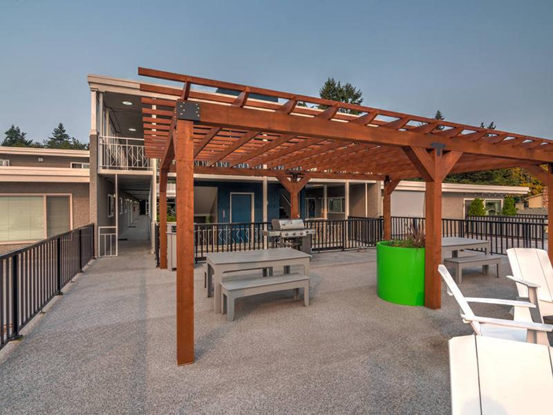 Outdoor Lounge | Sheridan Beach Terrace