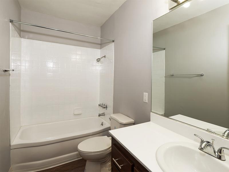 Bathroom | Atrium 3733
