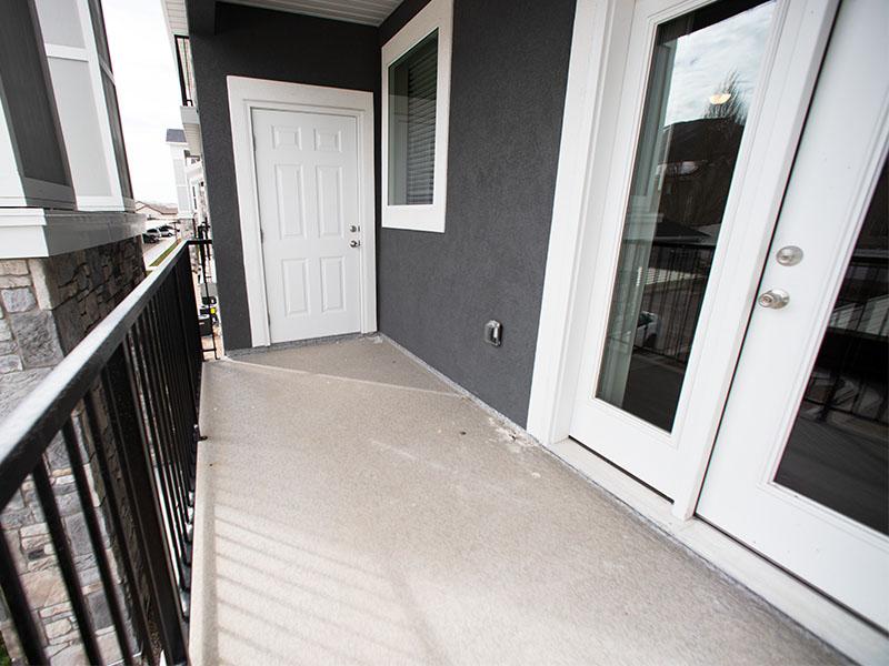 Balcony | Mountain Valley Meadows