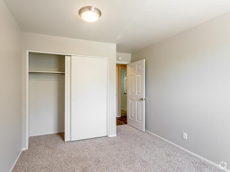 Bedroom | Franklin Flats
